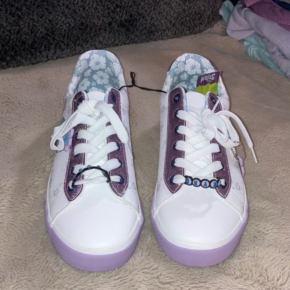 NWT Disney Lilo & Stitch Women's Low-Top Casual Court Sneakers, Size 9.5